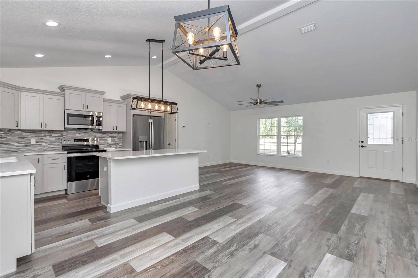 RAINBOW SPRINGS - Residential