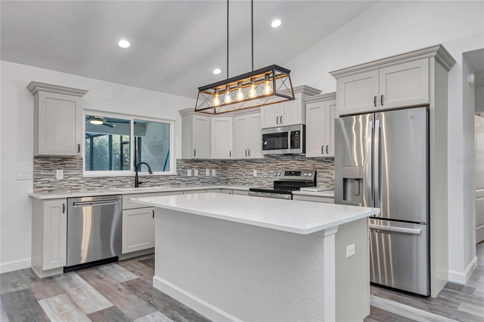 RAINBOW SPRINGS - Residential