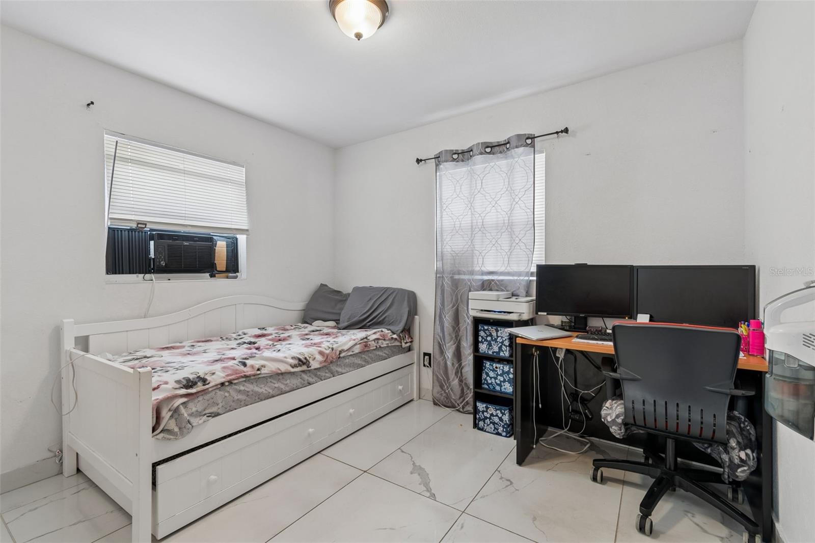 CASTLE HEIGHTS 1ST ADD - Residential