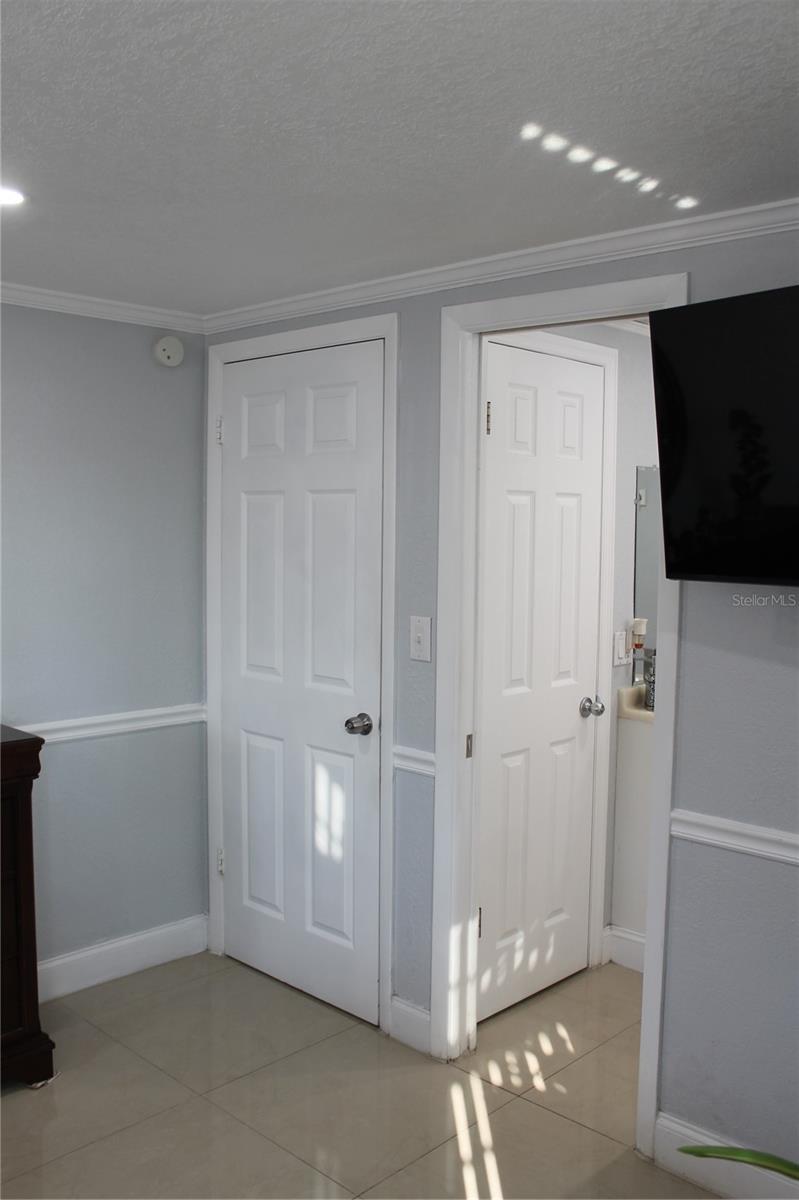 REGENCY PARK - Residential