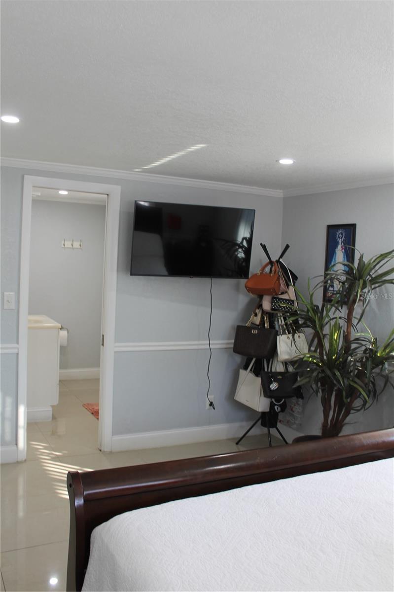 REGENCY PARK - Residential