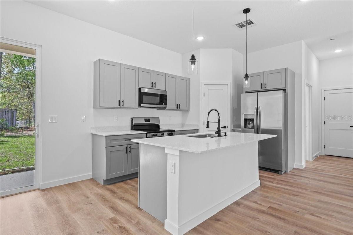 CITRUS SPGS UNIT 04 - Residential