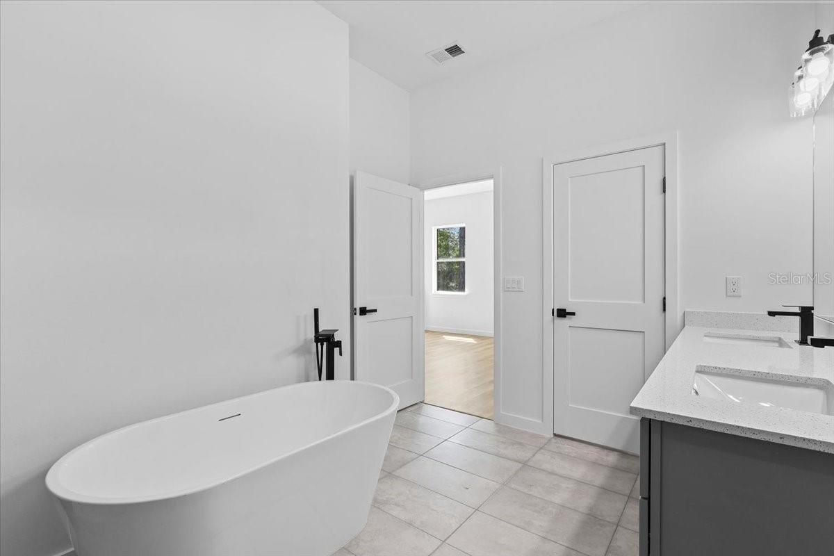 CITRUS SPGS UNIT 04 - Residential