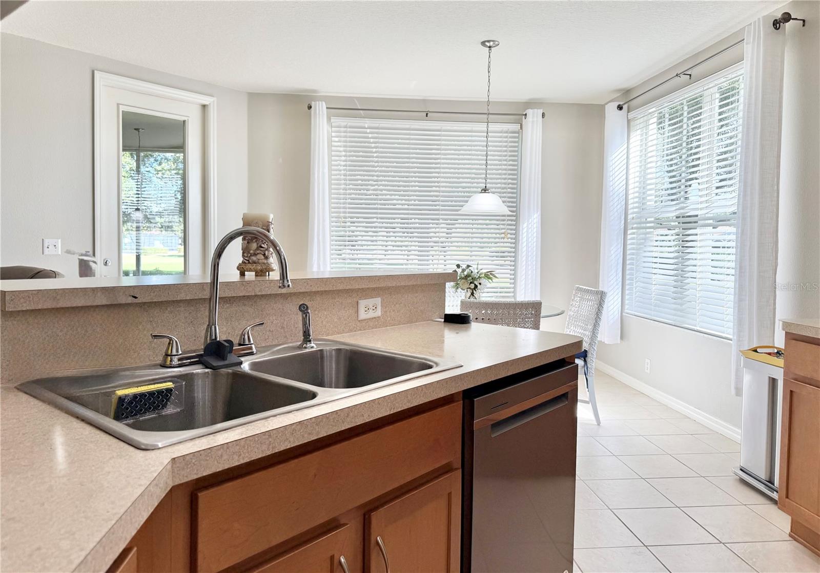 CARILLON LAKES - Residential