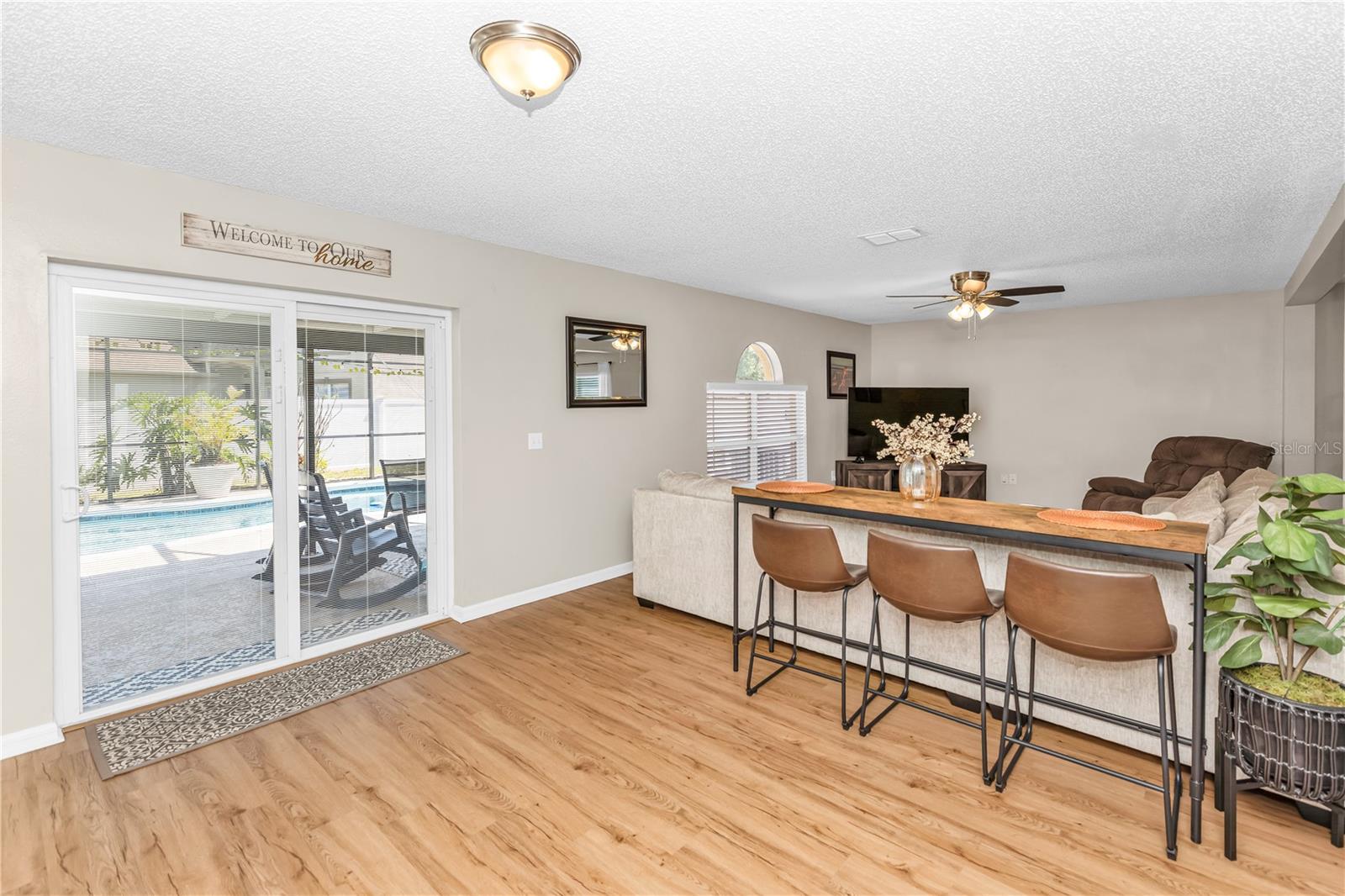 CORNER LAKE PH 03 A & B - Residential