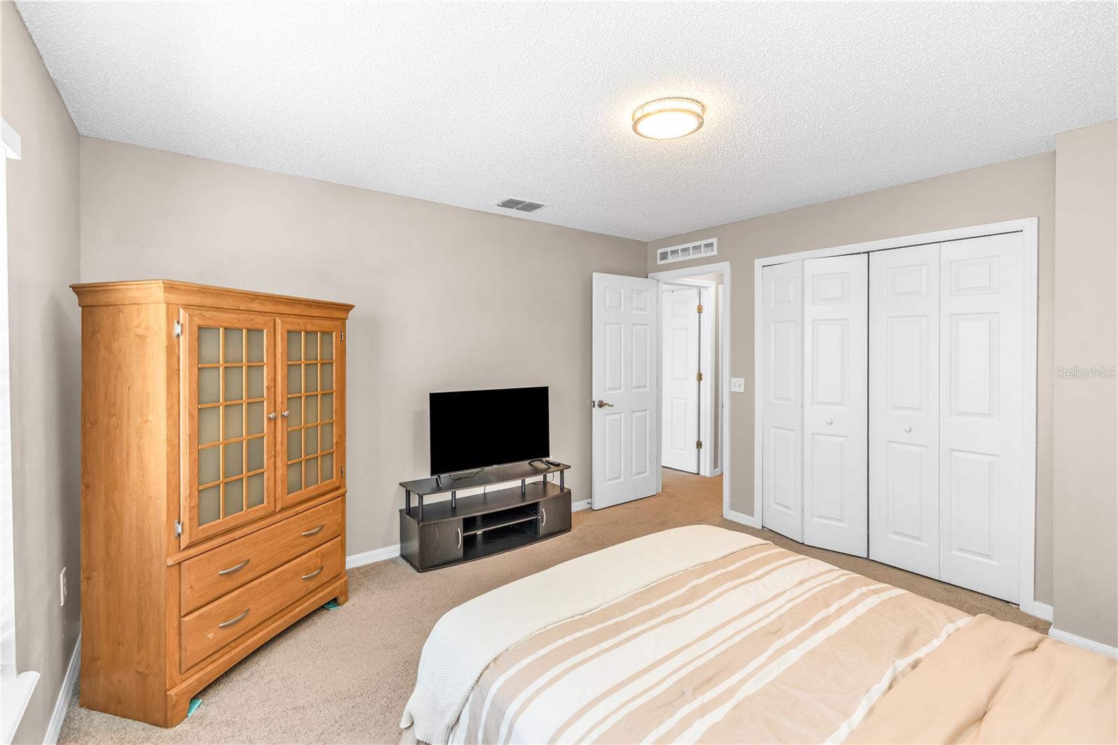 CORNER LAKE PH 03 A & B - Residential