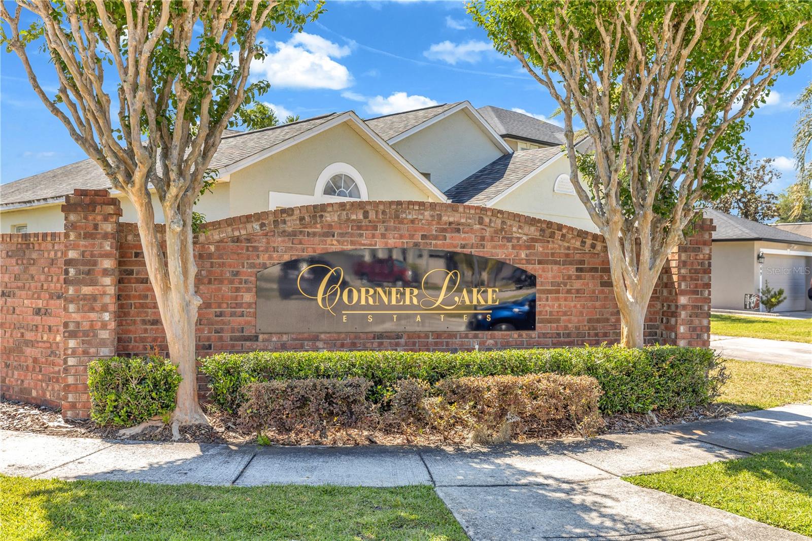 CORNER LAKE PH 03 A & B - Residential