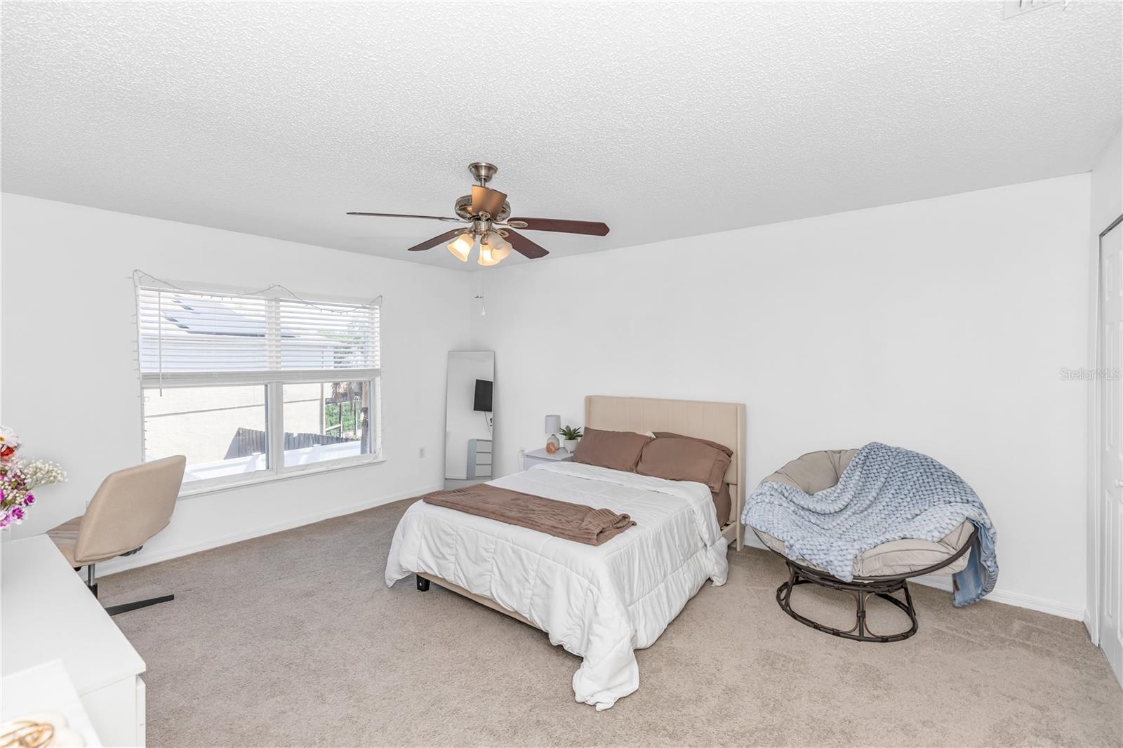 CORNER LAKE PH 03 A & B - Residential