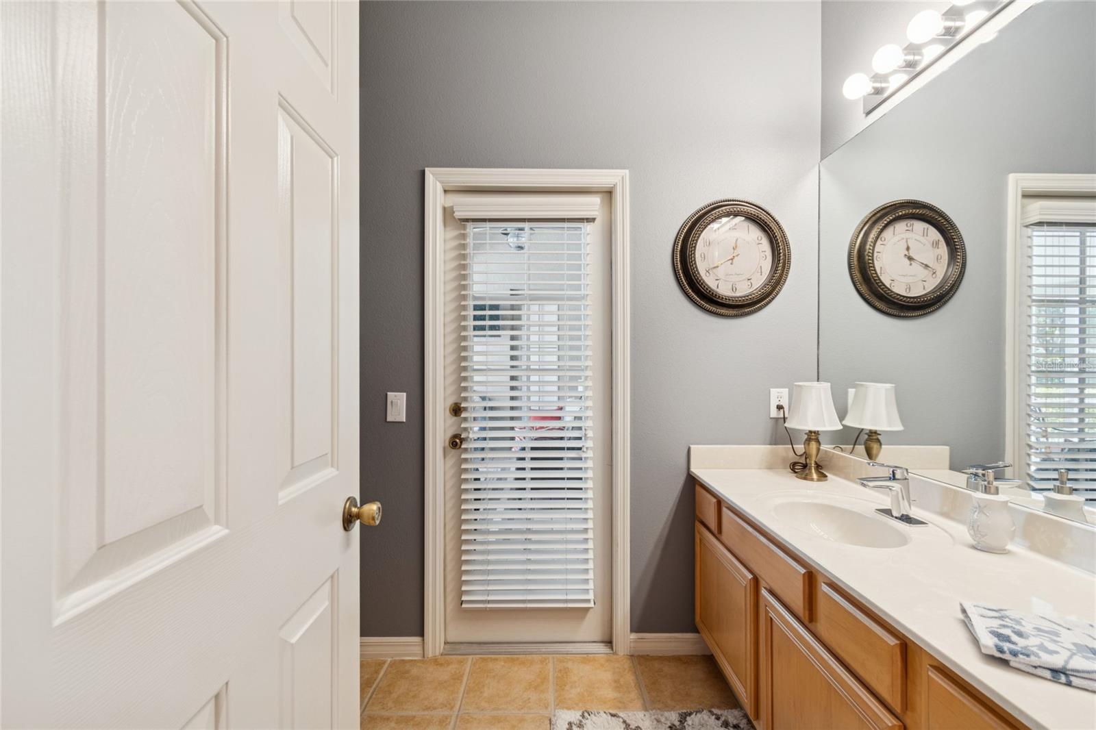 WEST MEADOWS PRCLS 21 & 22 - Residential