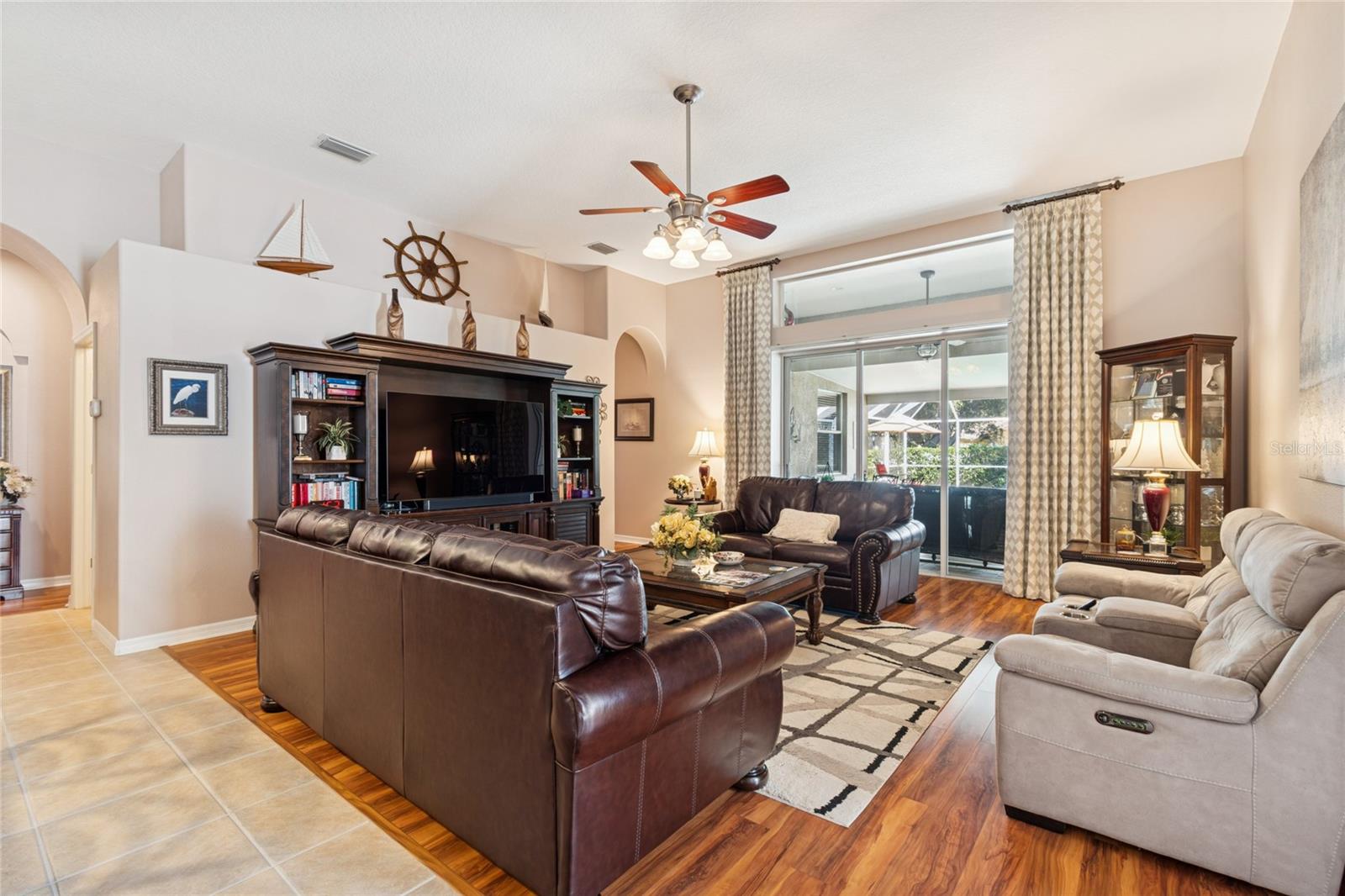 WEST MEADOWS PRCLS 21 & 22 - Residential