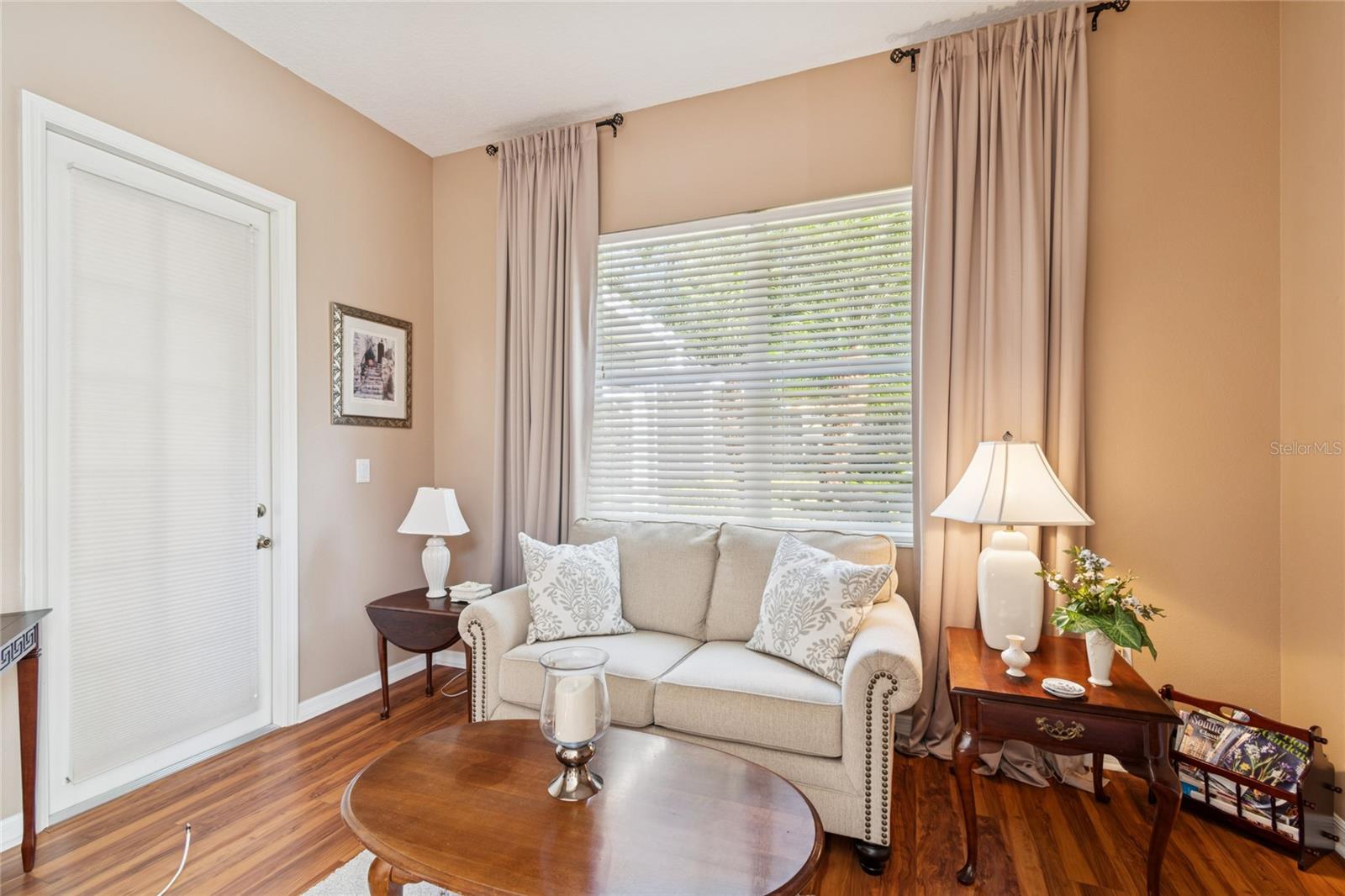 WEST MEADOWS PRCLS 21 & 22 - Residential