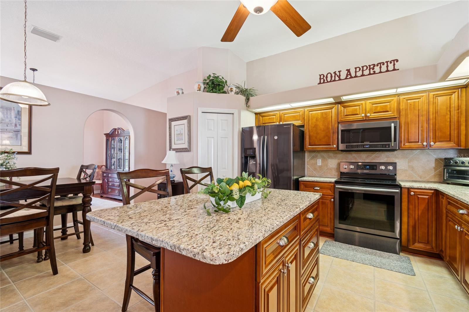 WEST MEADOWS PRCLS 21 & 22 - Residential