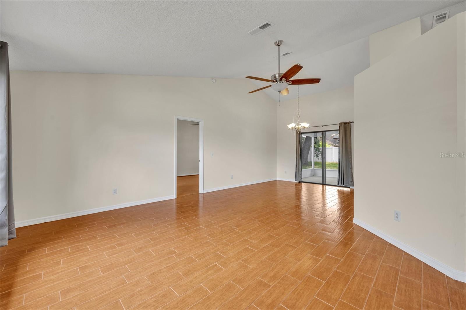 2237 CLEARWATER DRIVE