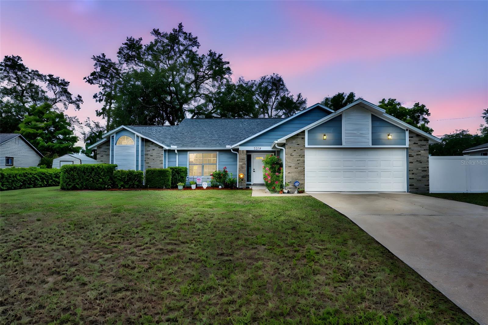 2237 CLEARWATER DRIVE