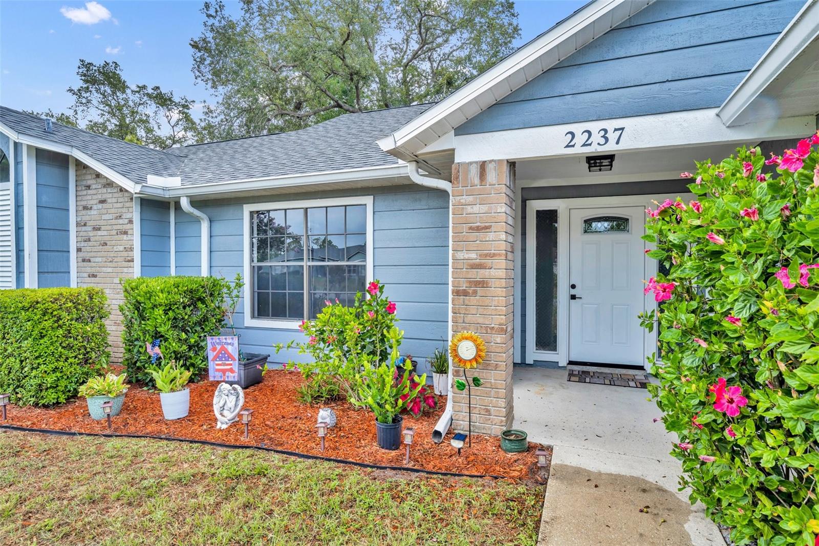 2237 CLEARWATER DRIVE