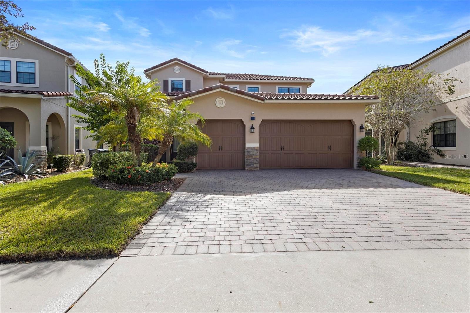 8312 PRESTBURY DRIVE