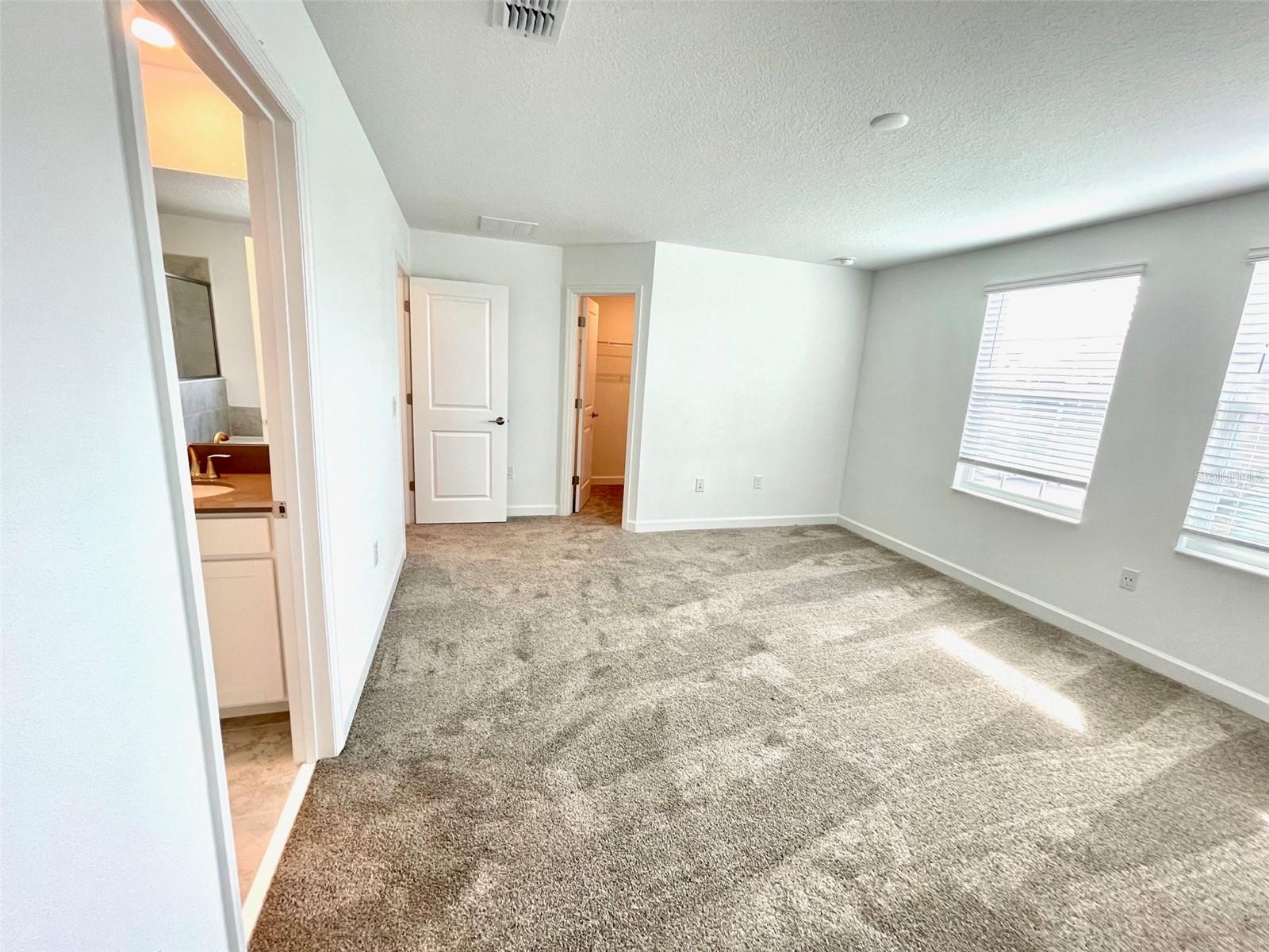 STOREY PARK - Residential Lease