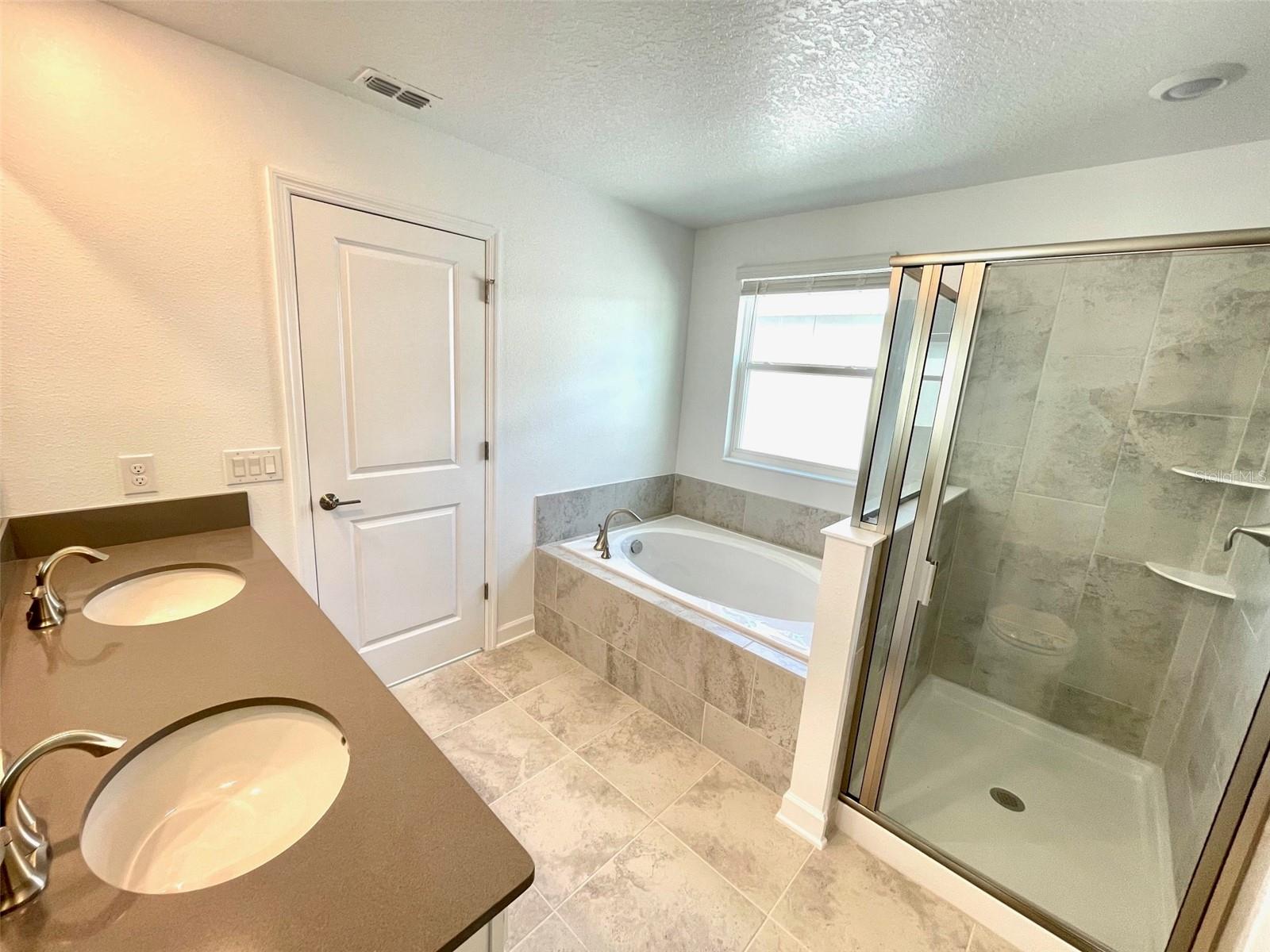 STOREY PARK - Residential Lease