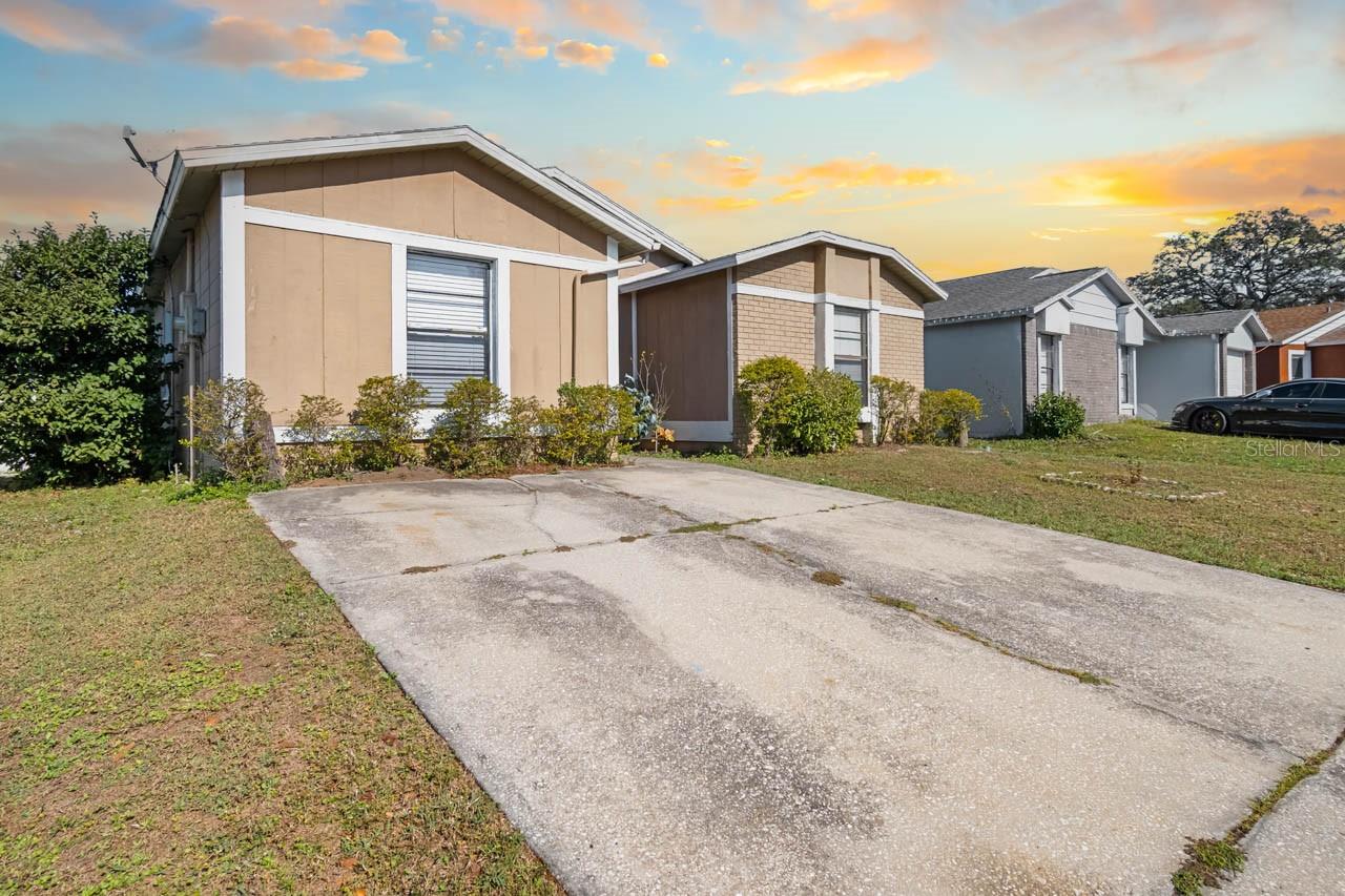 LAKEVIEW VILLAGE SEC L UNIT 01 - Residential Lease