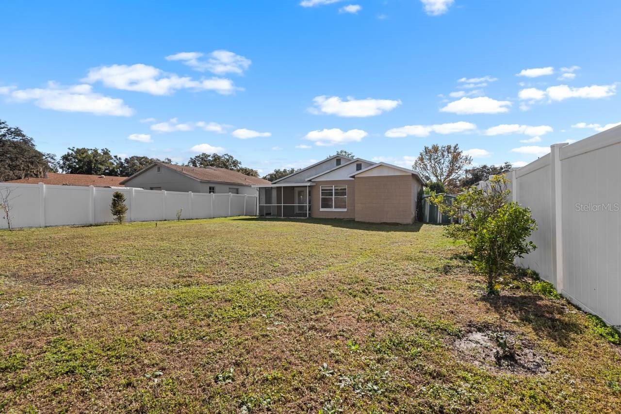 LAKEVIEW VILLAGE SEC L UNIT 01 - Residential Lease