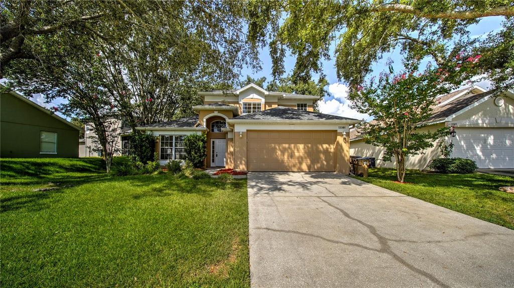 Photo of 13301 Whisper Bay Drive, Clermont, FL 34711 (MLS # S5149034)