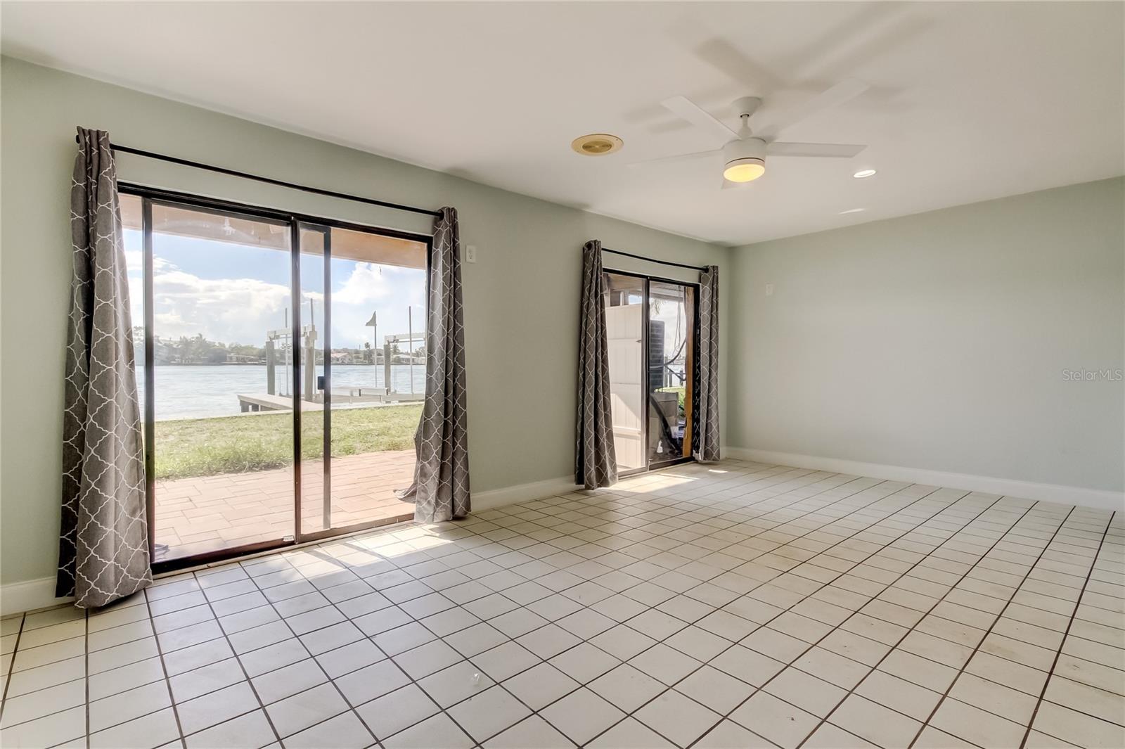 ONE THIRTY FIVE SUNSET PLACE - Residential