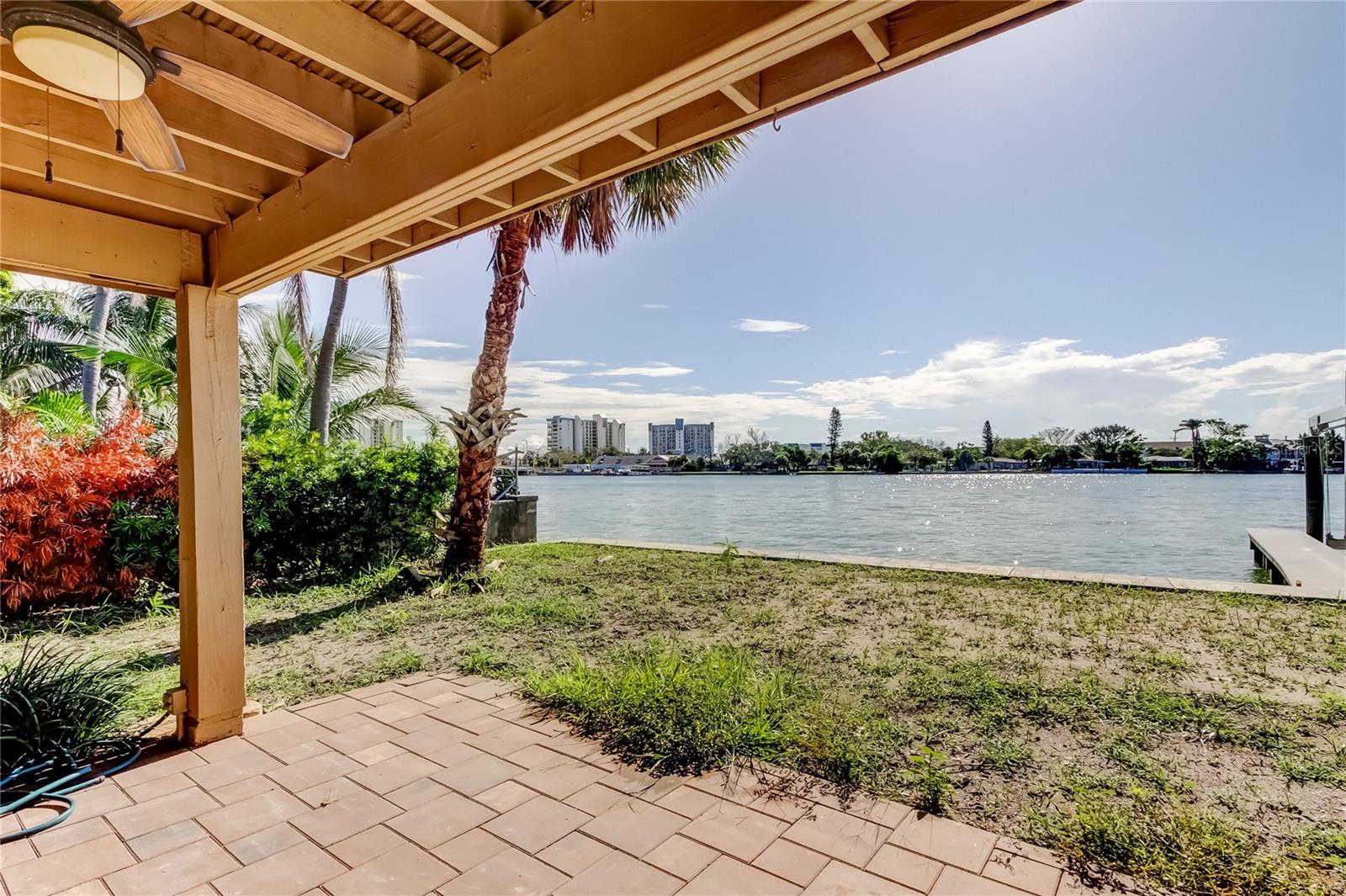 ONE THIRTY FIVE SUNSET PLACE - Residential