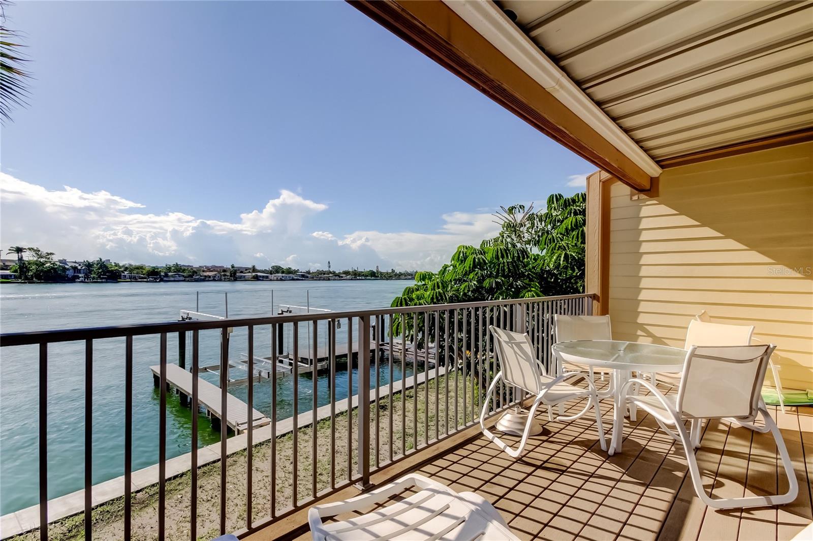 ONE THIRTY FIVE SUNSET PLACE - Residential