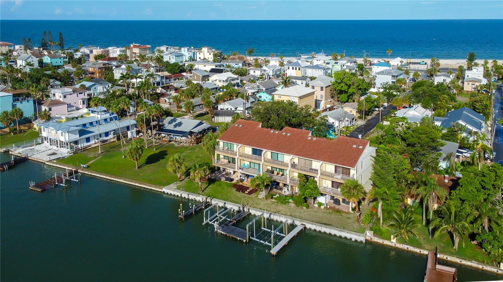 ONE THIRTY FIVE SUNSET PLACE - Residential