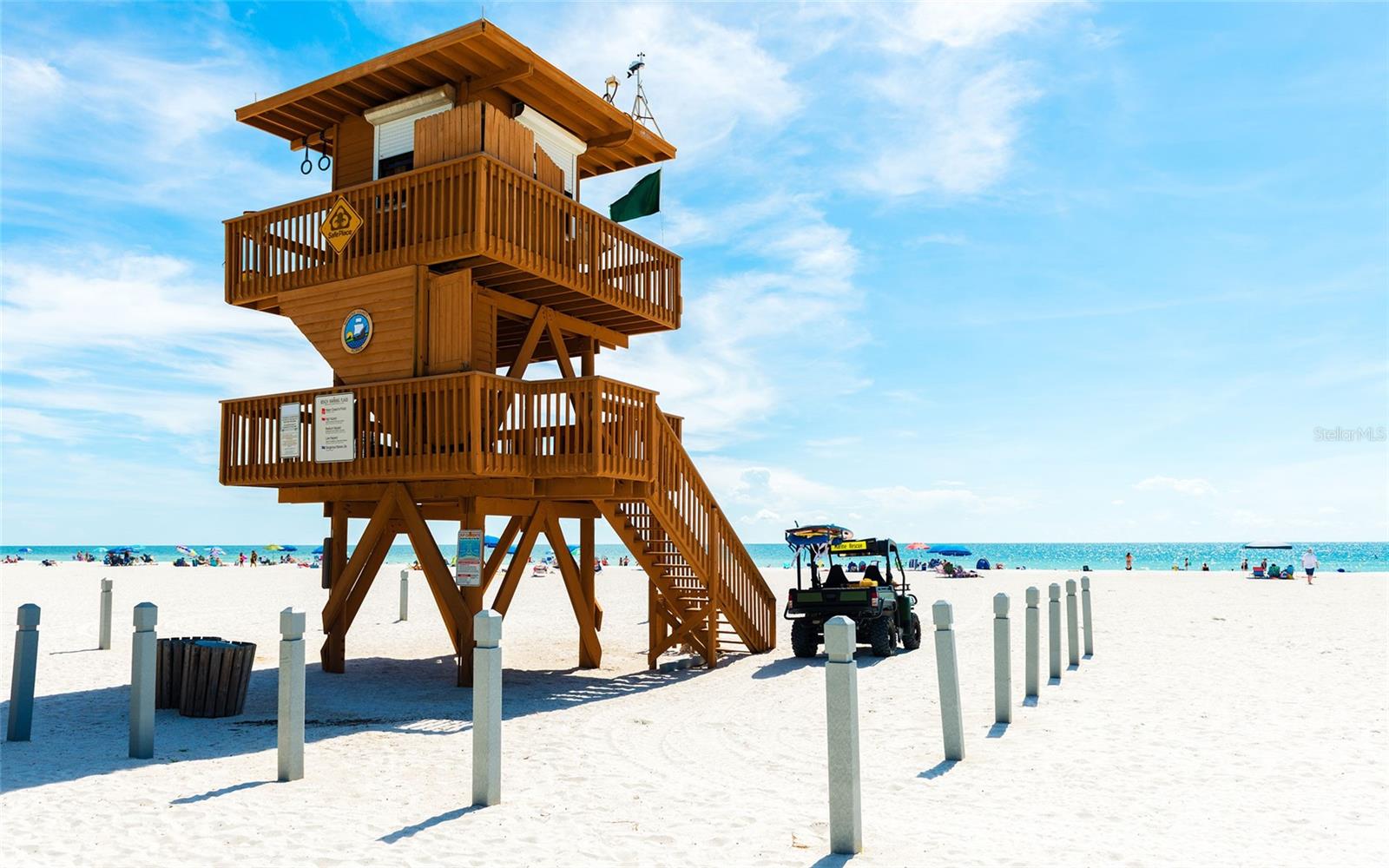 MANGROVE WALK ON HARBOUR ISLE PH 4 - Residential