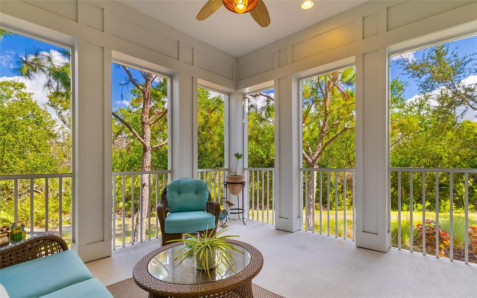 MANGROVE WALK ON HARBOUR ISLE PH 4 - Residential