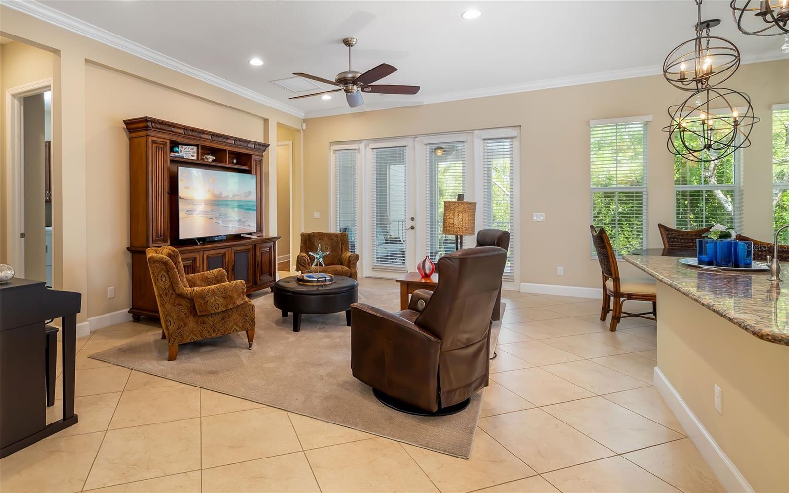 MANGROVE WALK ON HARBOUR ISLE PH 4 - Residential