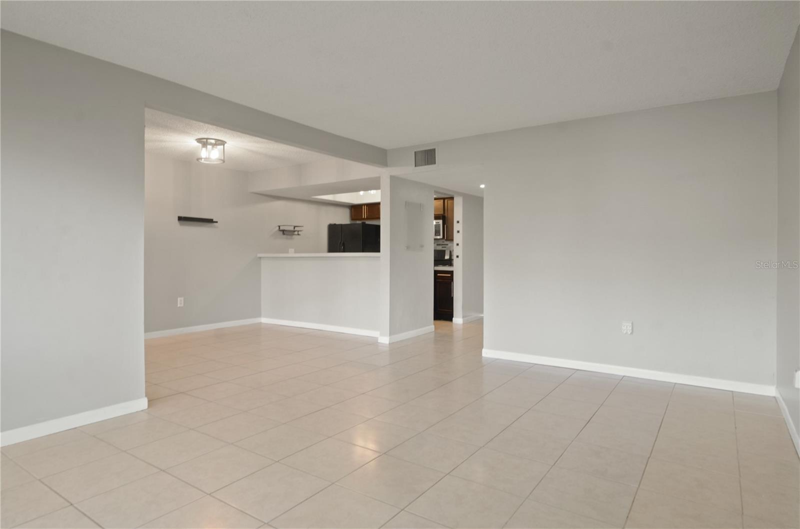 WINDHOVER CONDO - Residential
