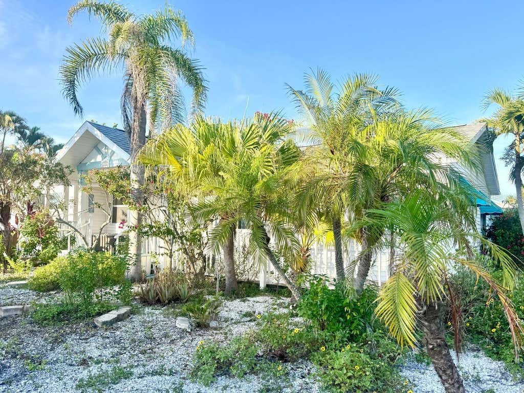 Photo of 202 12th Avenue, Indian Rocks Beach, FL 33785 (MLS # TB8522059)