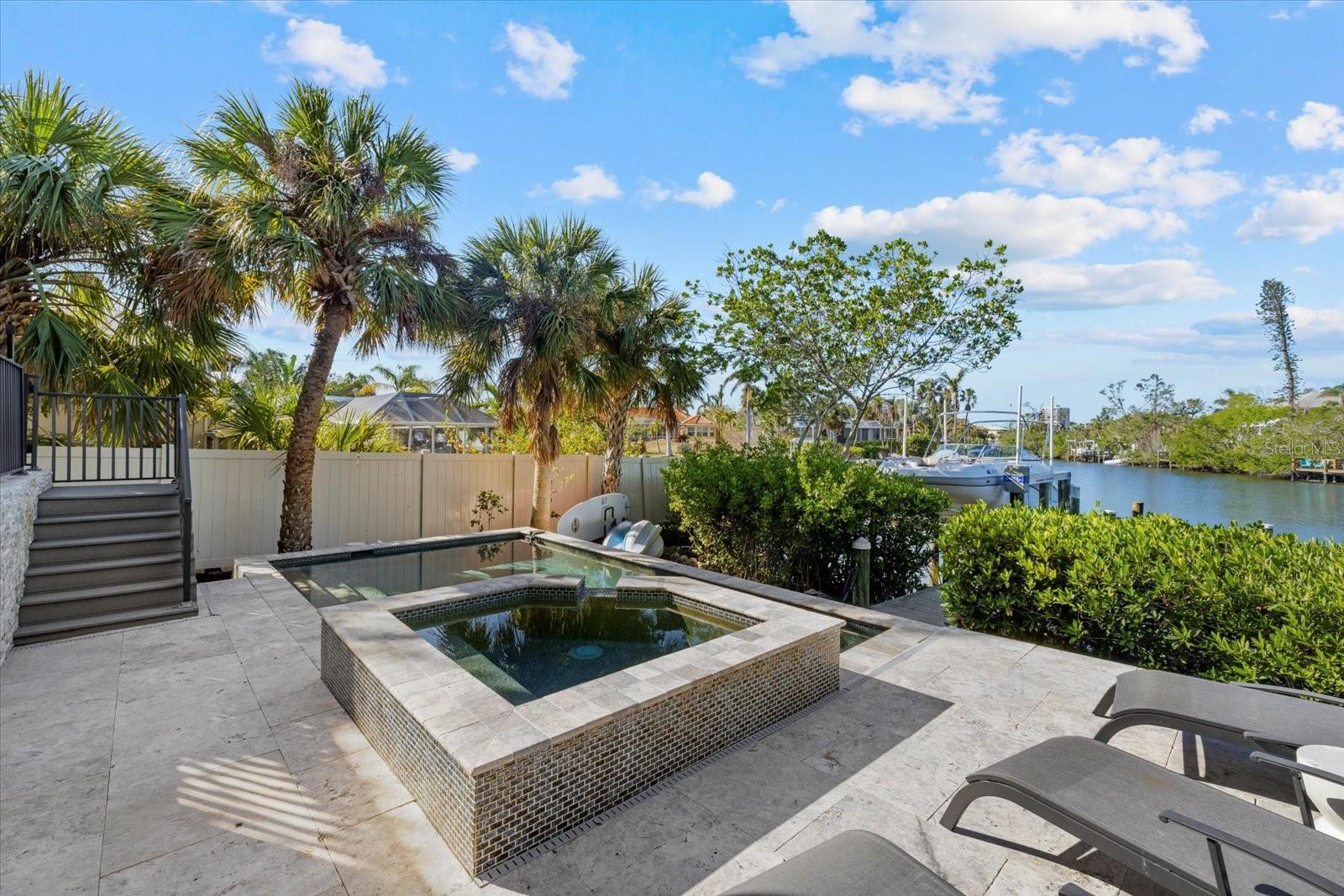 SARASOTA BEACH - Residential