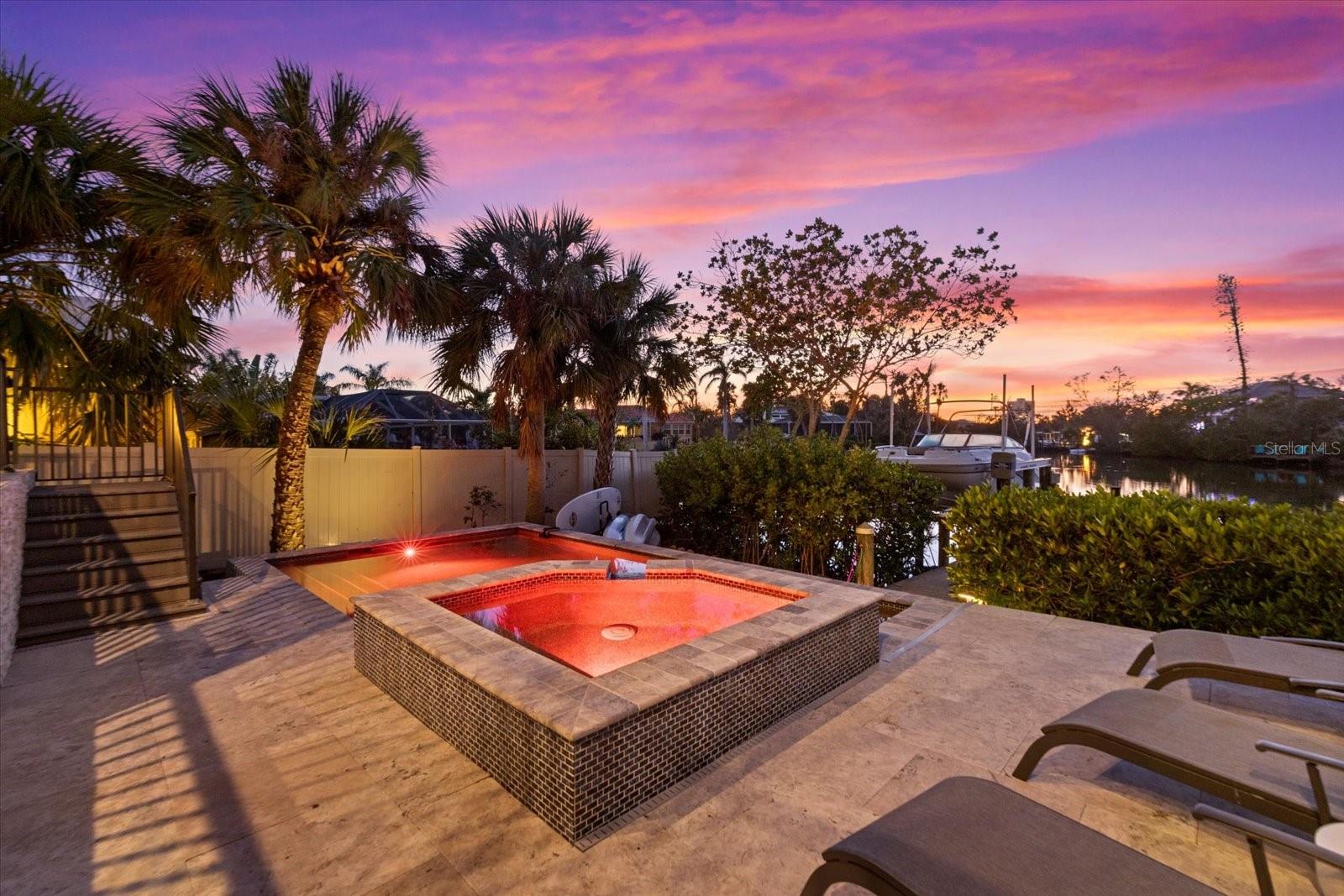 SARASOTA BEACH - Residential