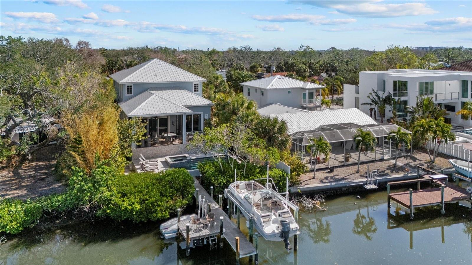 SARASOTA BEACH - Residential