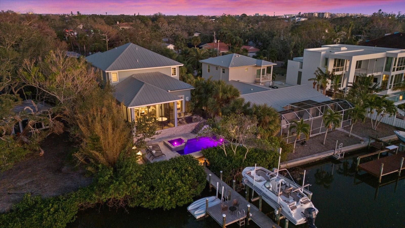 SARASOTA BEACH - Residential