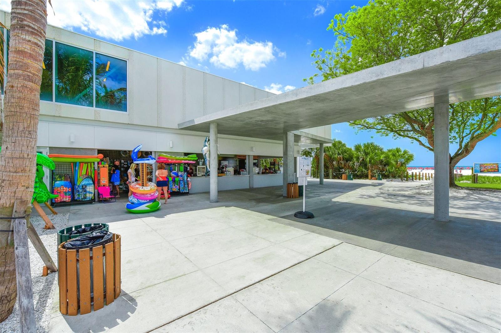 SARASOTA BEACH - Residential