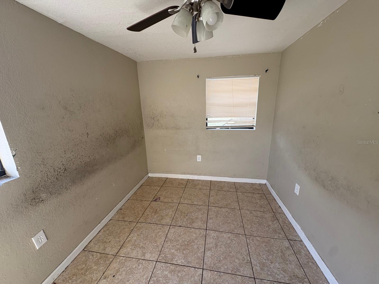 20352 NW 39TH CT COURT