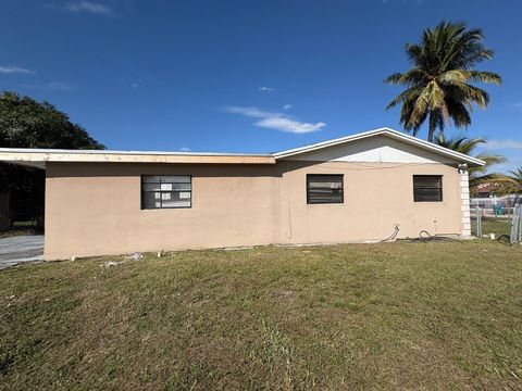 20352 NW 39TH CT COURT MIAMI GARDENS FL 33055