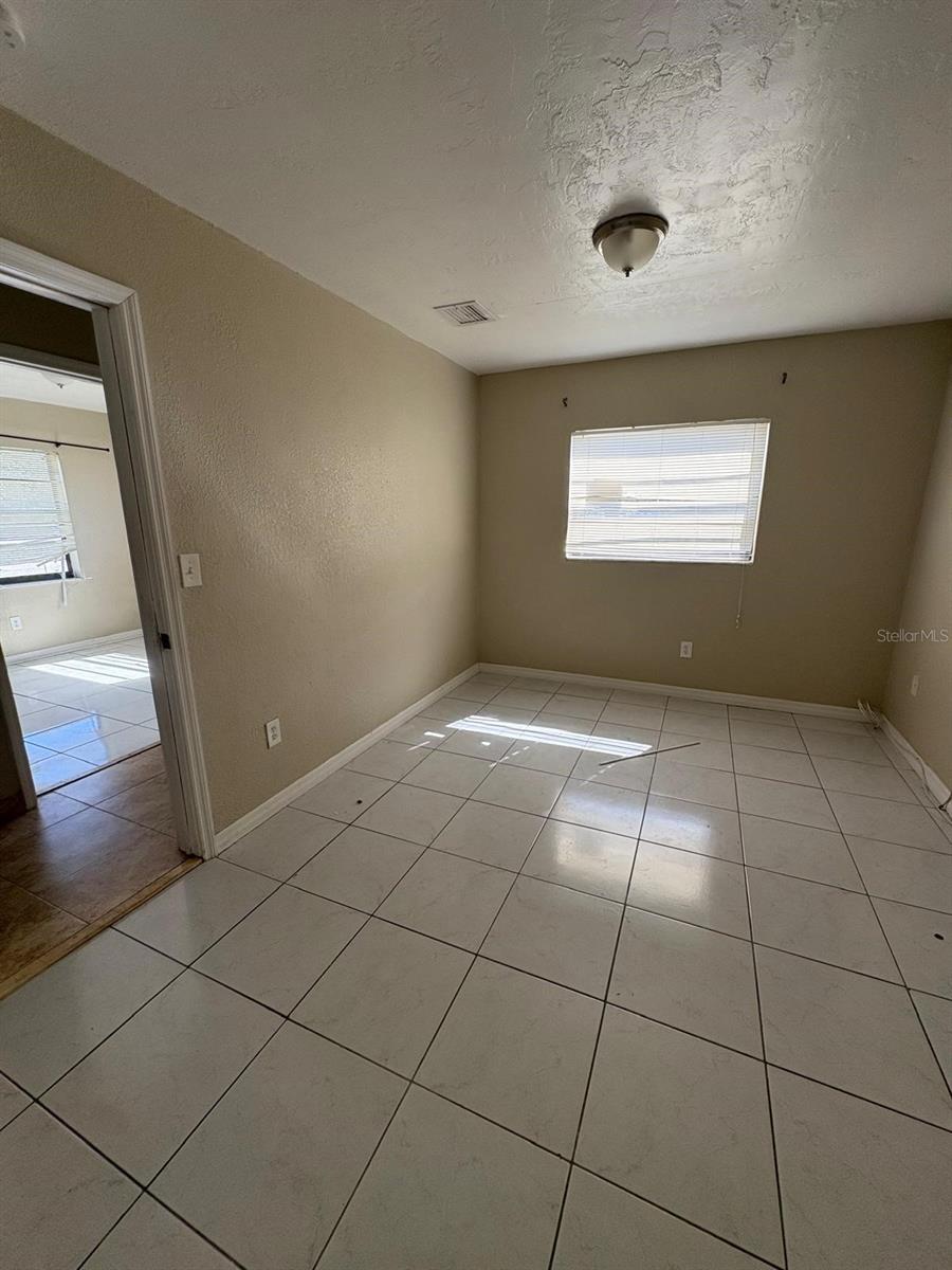 20352 NW 39TH CT COURT