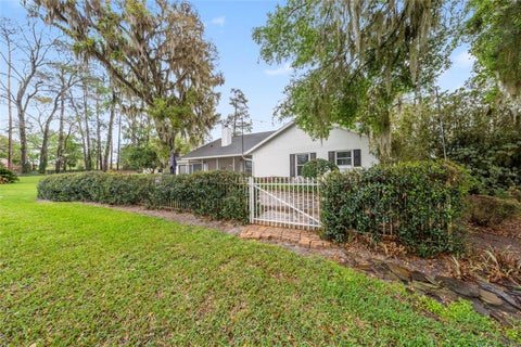 Tiny photo for 5402 NW 76th Court, Ocala, FL 34482 (MLS # OM726481)