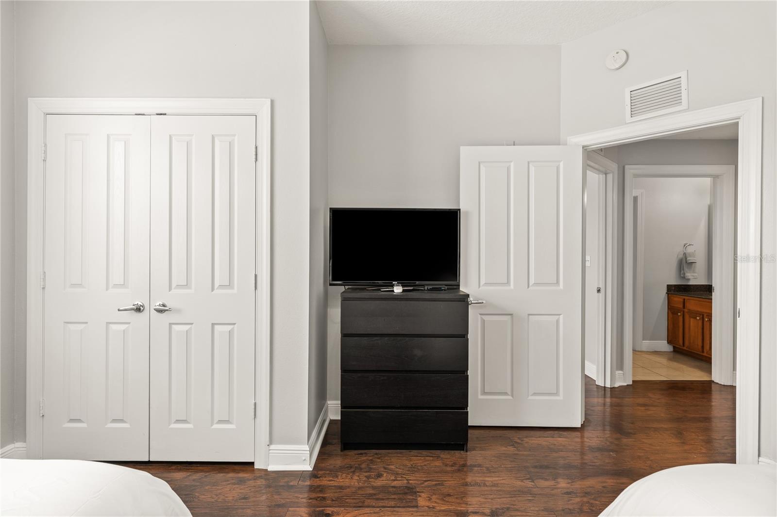 HERITAGE CROSSING CONDO PH 20 - Residential Lease