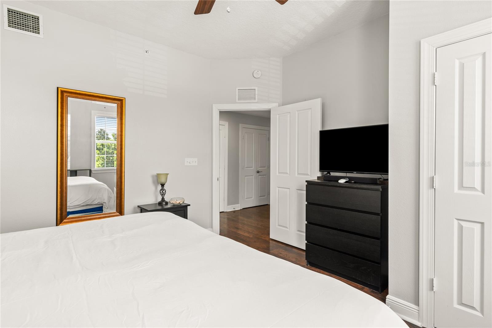 HERITAGE CROSSING CONDO PH 20 - Residential Lease