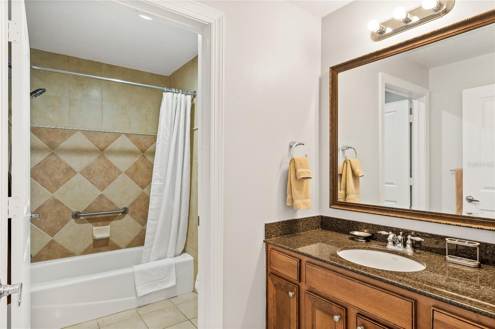 HERITAGE CROSSING CONDO PH 20 - Residential Lease