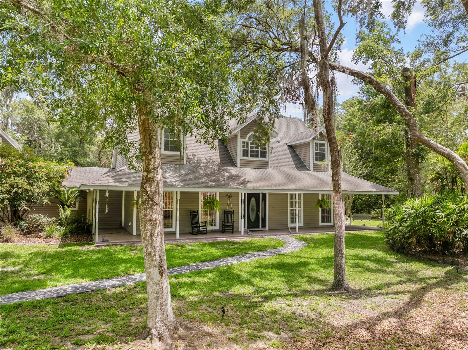 27091 COUNTRY OAK DRIVE