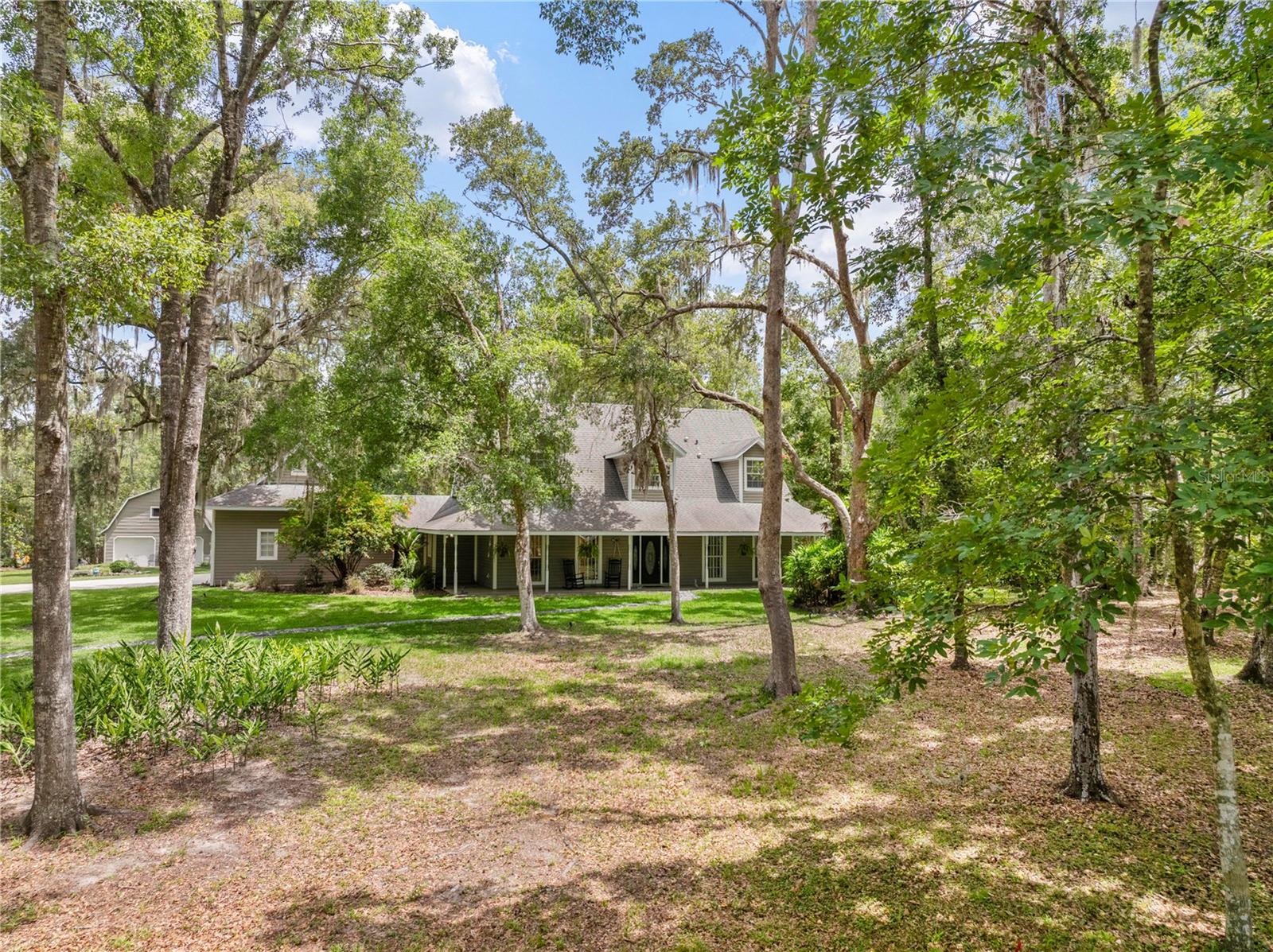 27091 COUNTRY OAK DRIVE