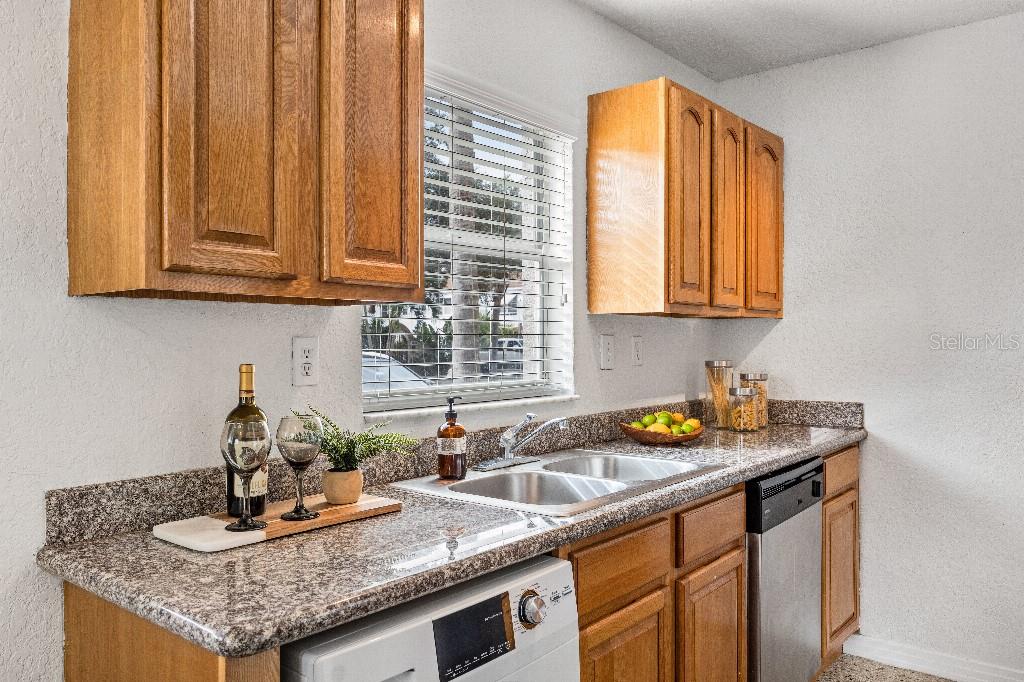 PALMS OF BEACH PARK A CONDOMIN - Residential