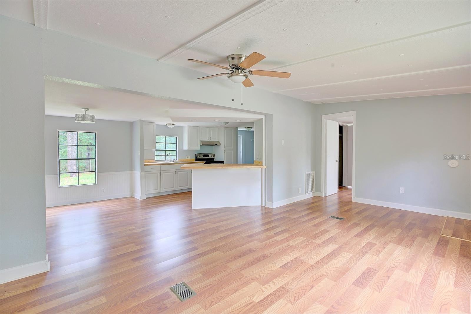 LEISURE ACRES UNIT 01 - Residential